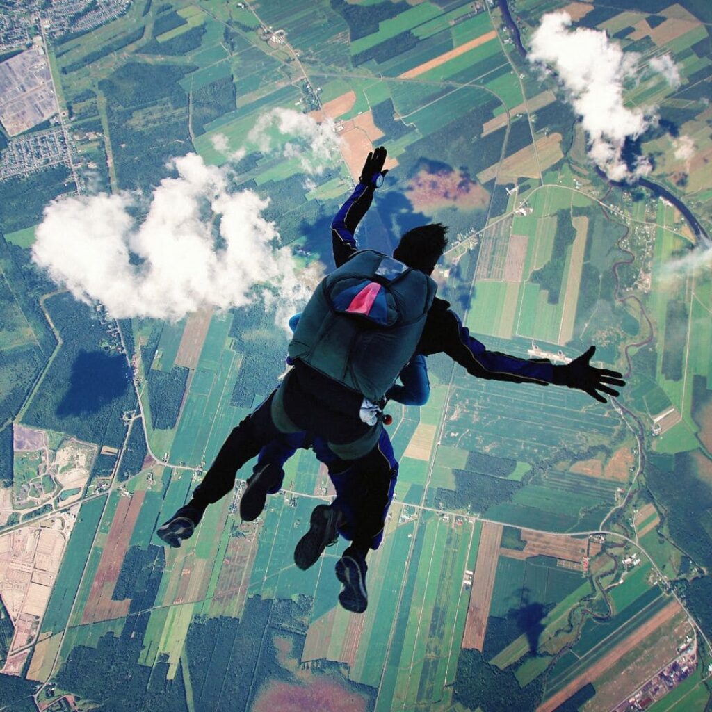 saut-en-parachute-sensations-fortes
